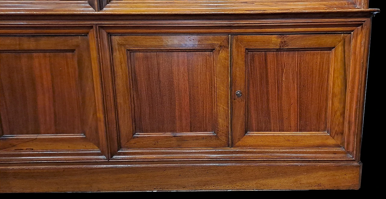 Large Piemontese bookcase in solid walnut, 19th century 4