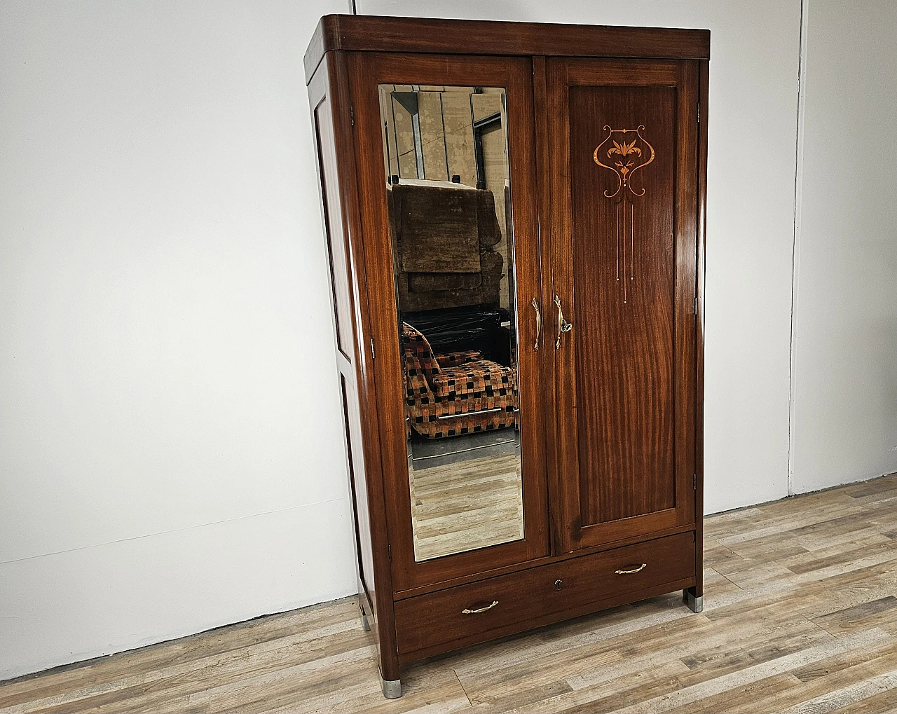 Two-door wardrobe with mirror and internal shelves, early 20th century 33