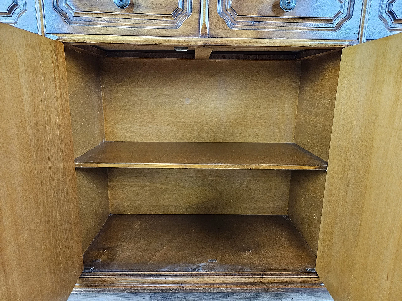 Carved wooden sideboard, 1960s 25