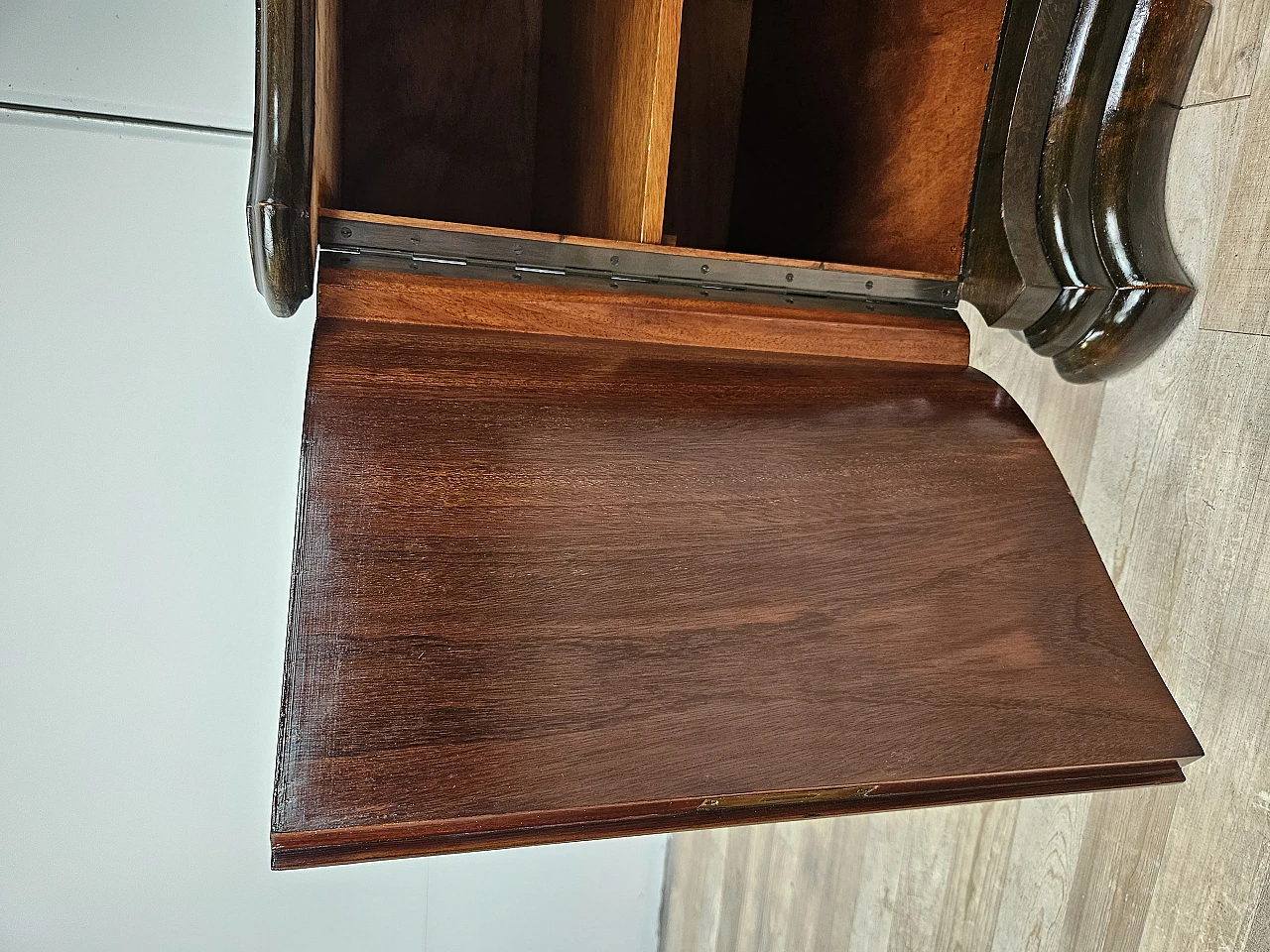 Art Deco walnut dressing table cabinet, 1940s 38