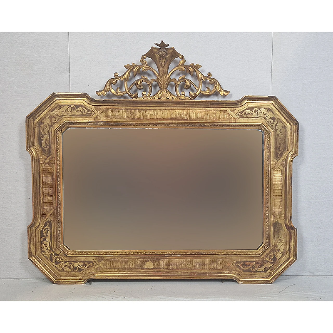 Golden mirror with cymatium, 19th century 5