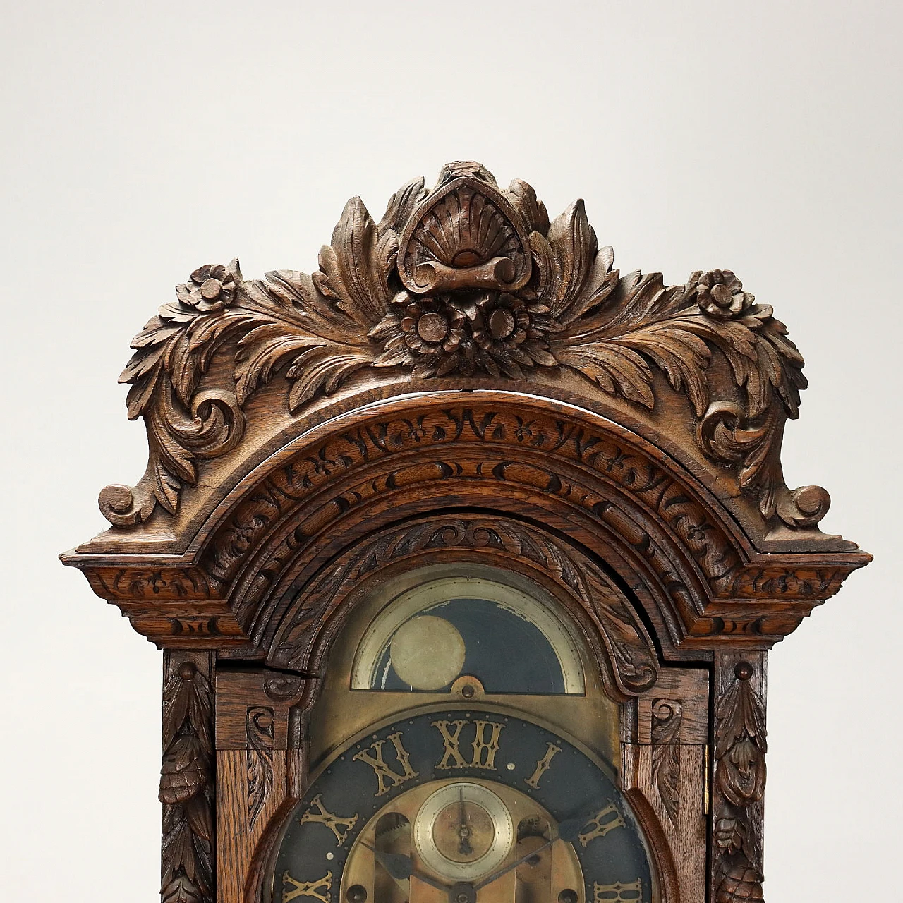 Oak pendulum clock, early 20th century 3