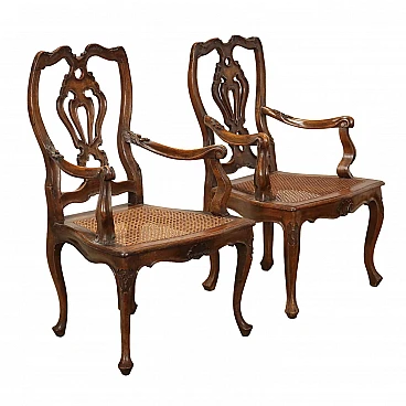 Pair of walnut armchairs in Baroque style, early 20th century