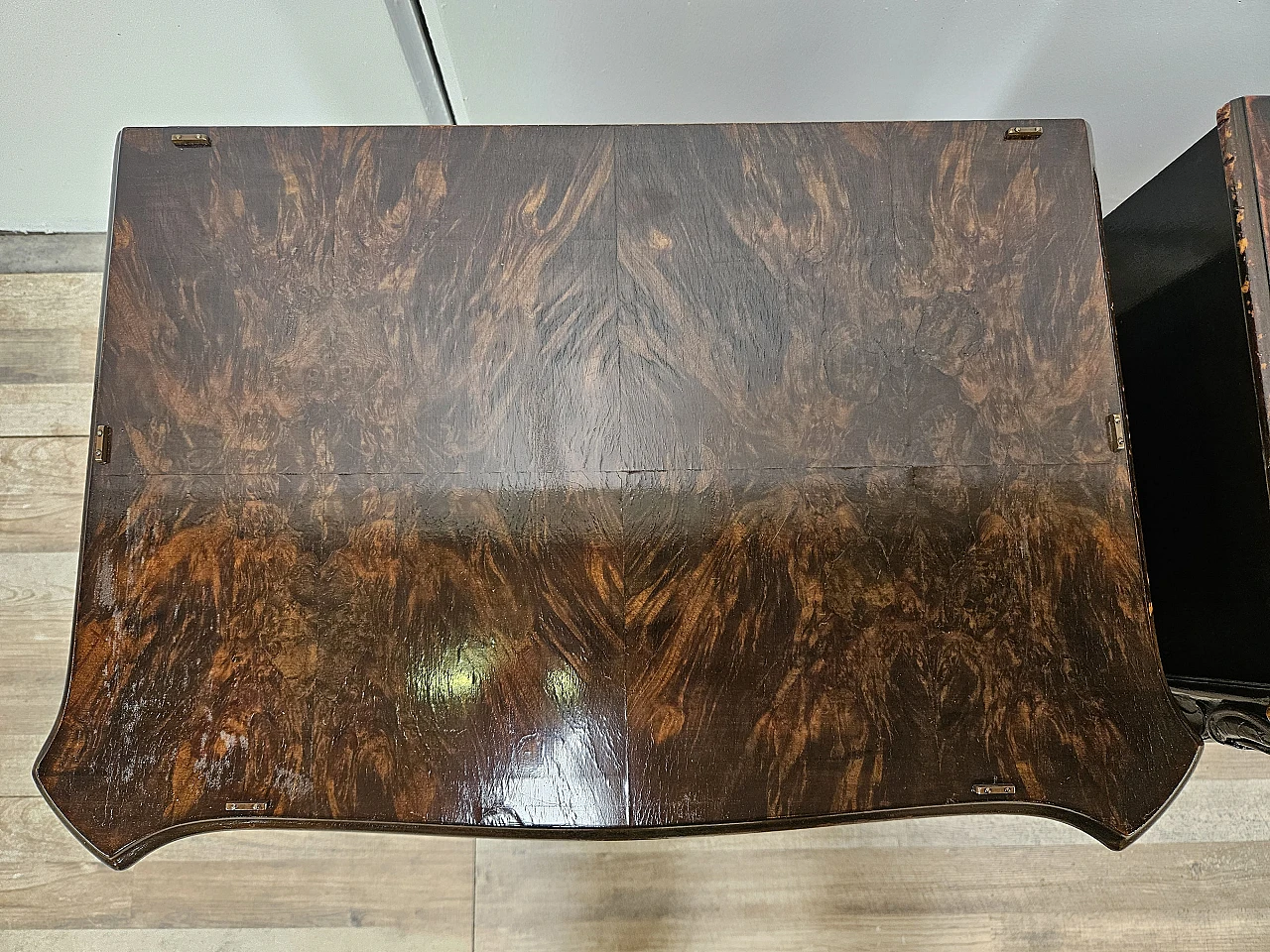 Pair of Art Deco walnut bedside tables, 1940s 6