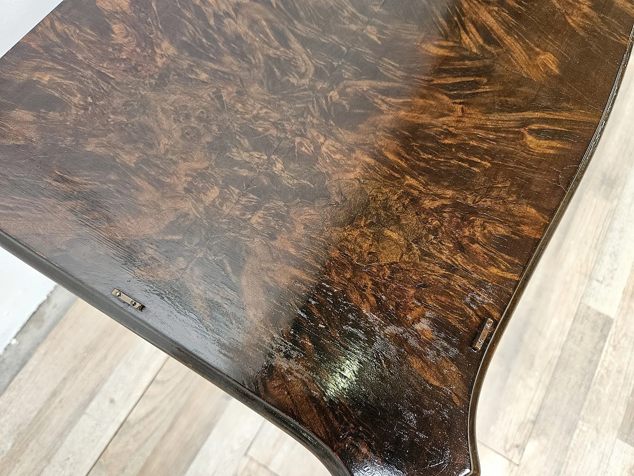 Pair of Art Deco walnut bedside tables, 1940s 18