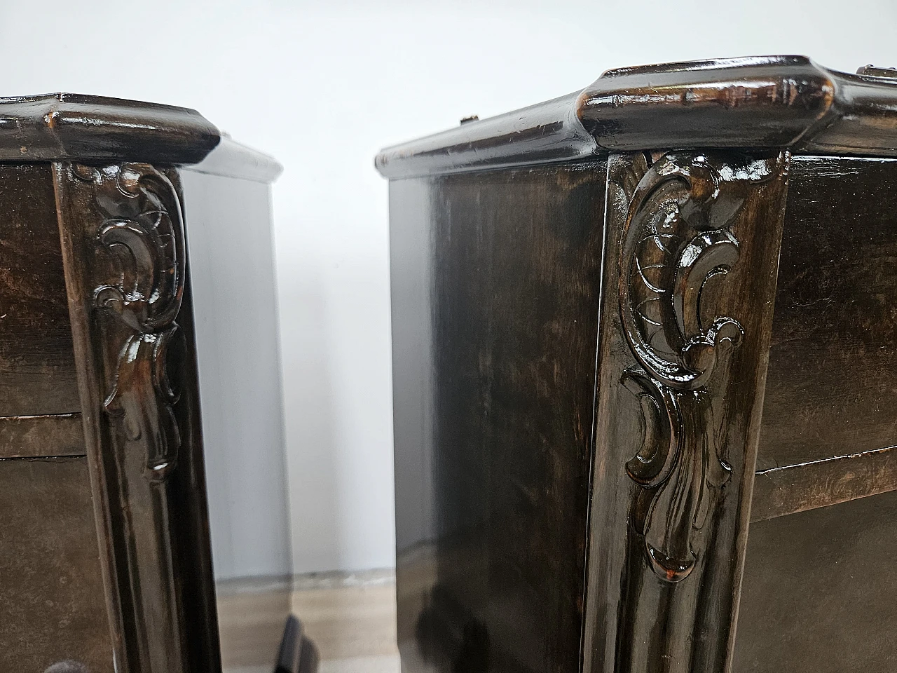 Pair of Art Deco walnut bedside tables, 1940s 21