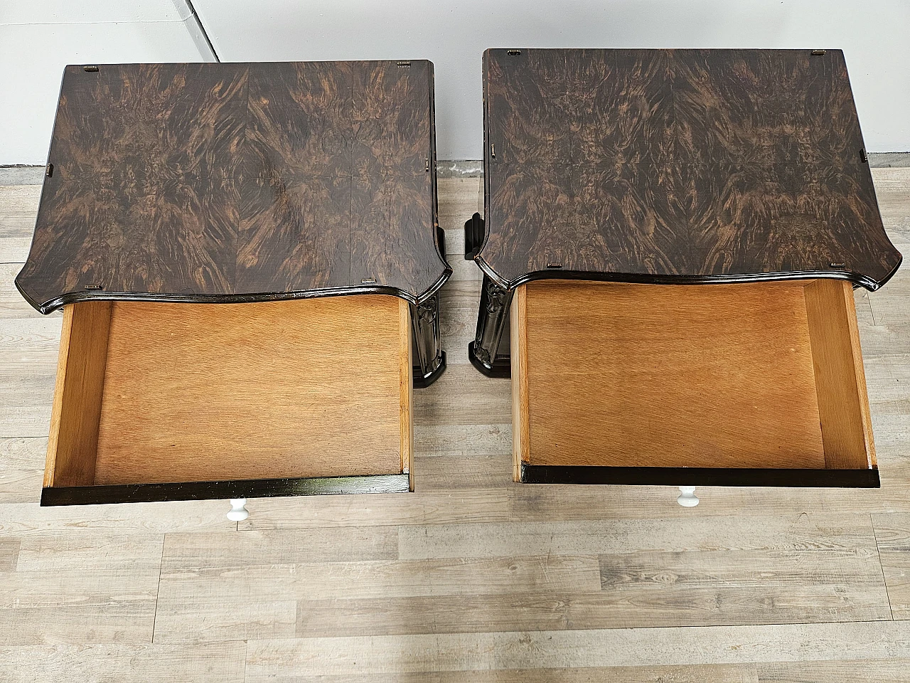 Pair of Art Deco walnut bedside tables, 1940s 27