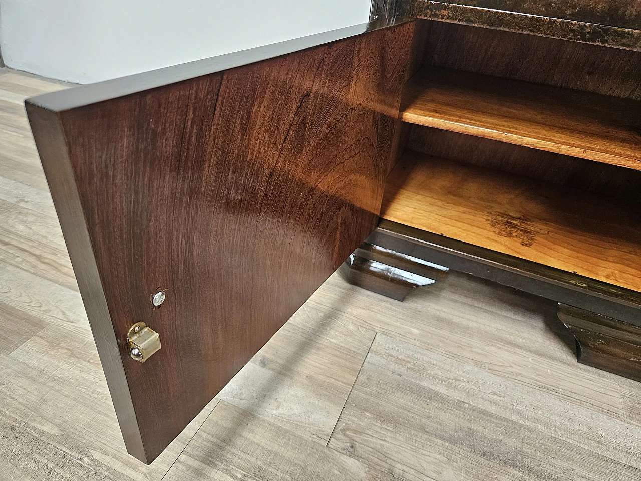 Pair of Art Deco walnut bedside tables, 1940s 34