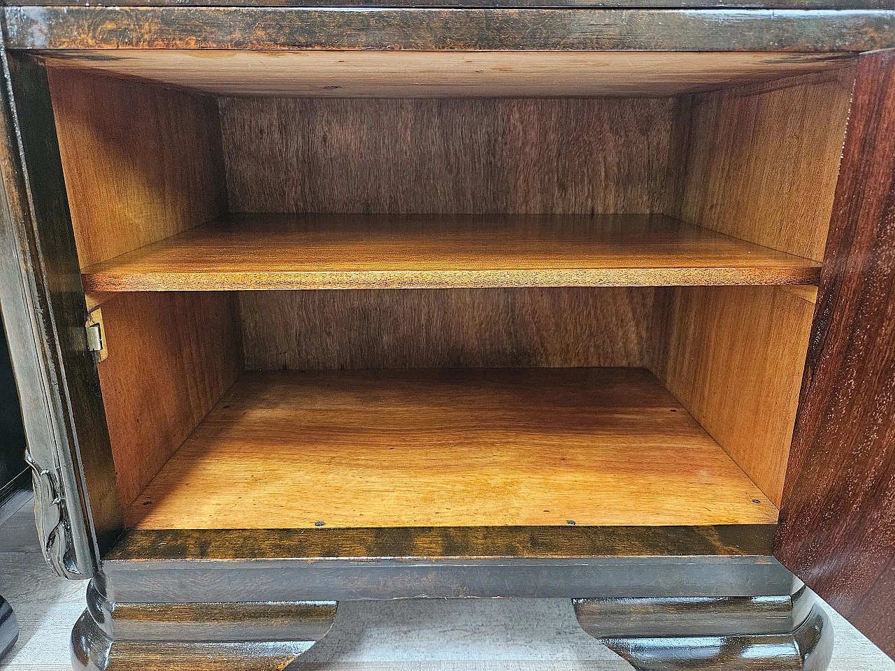 Pair of Art Deco walnut bedside tables, 1940s 35