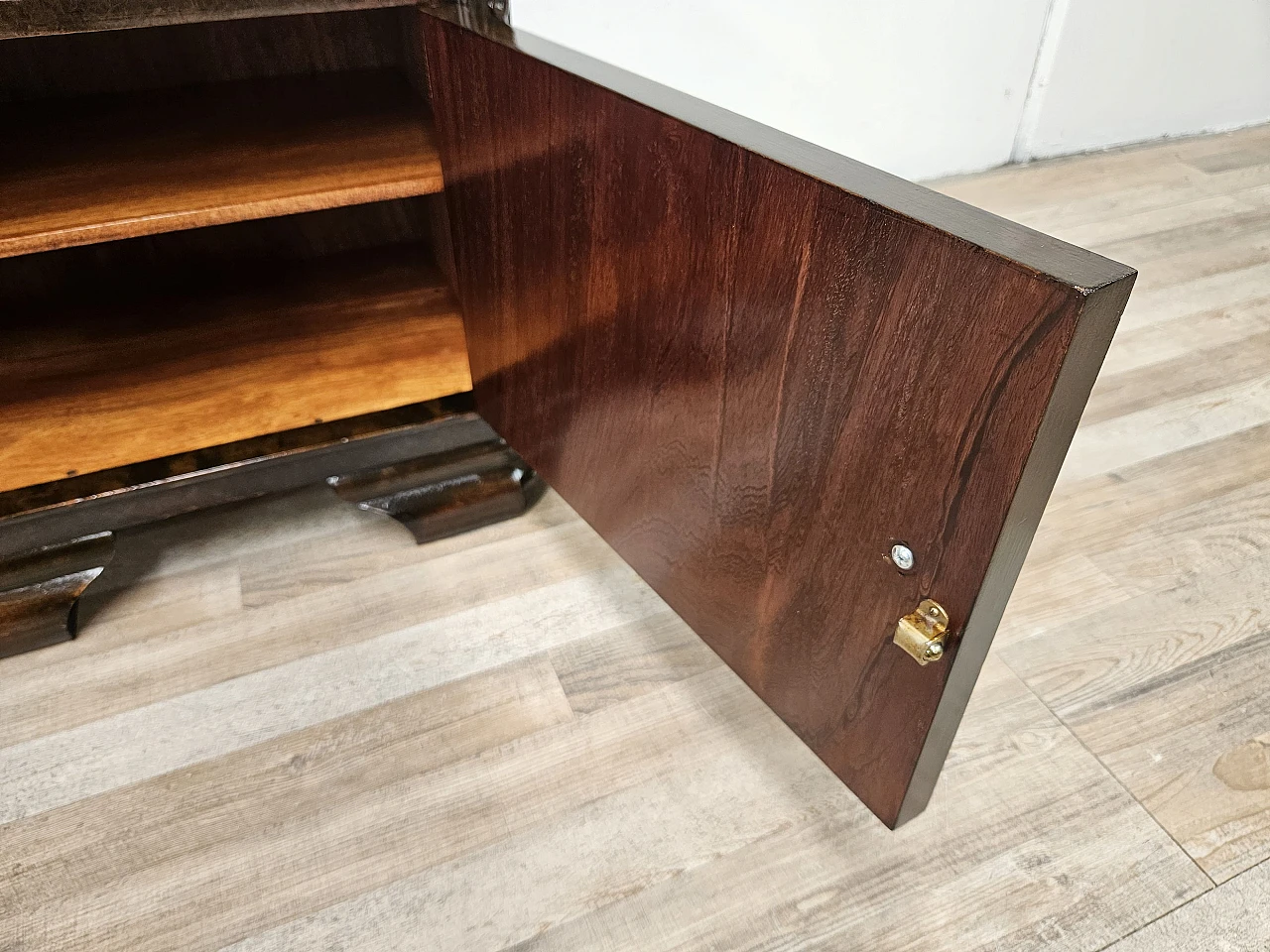 Pair of Art Deco walnut bedside tables, 1940s 37