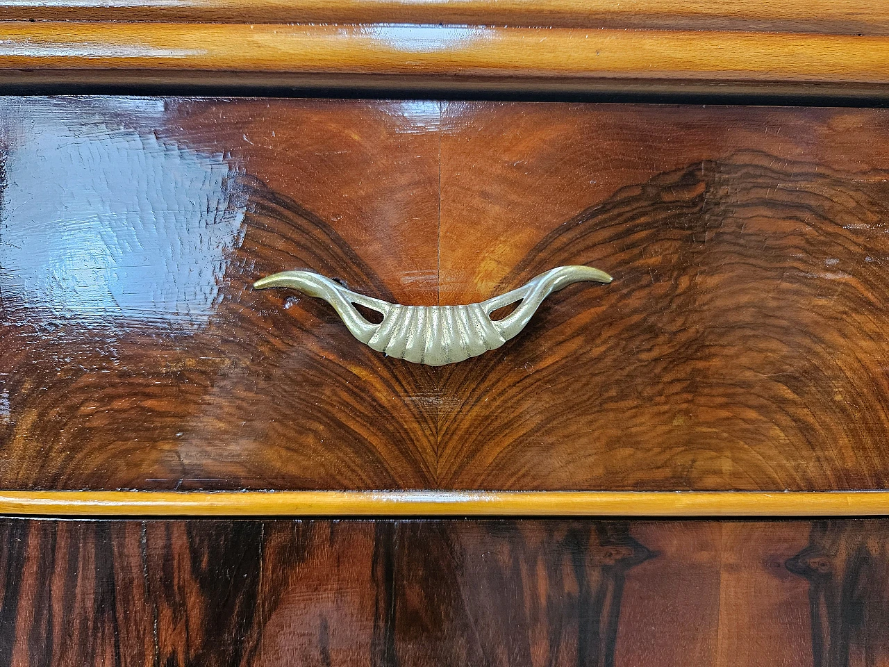 Art Deco walnut and maple dresser with mirror, 1940s 28