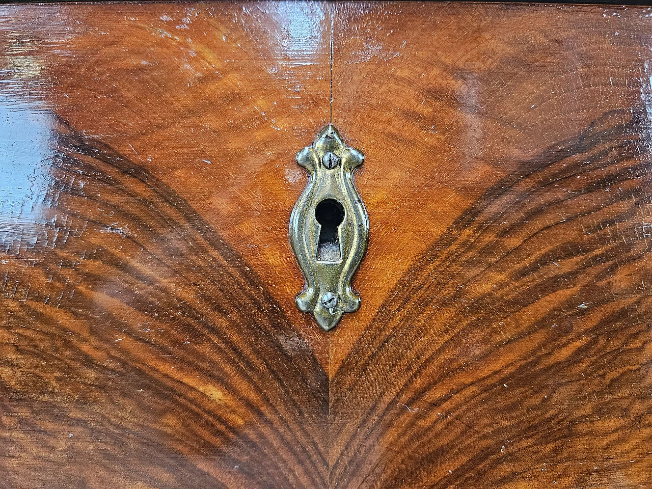 Art Deco walnut and maple dresser with mirror, 1940s 35