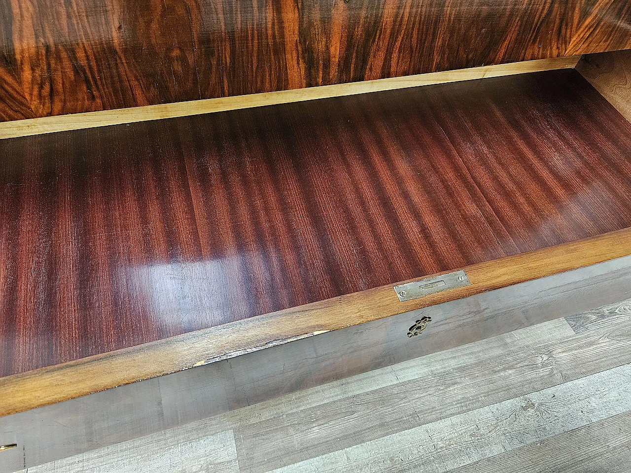 Art Deco walnut and maple dresser with mirror, 1940s 38