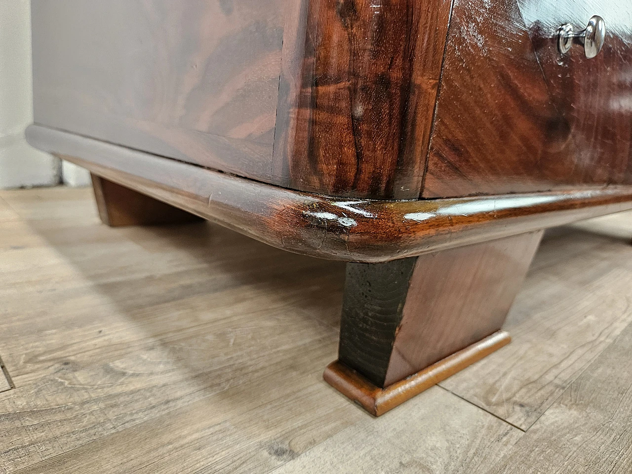 Walnut dresser with silvered knobs, 1930s 28