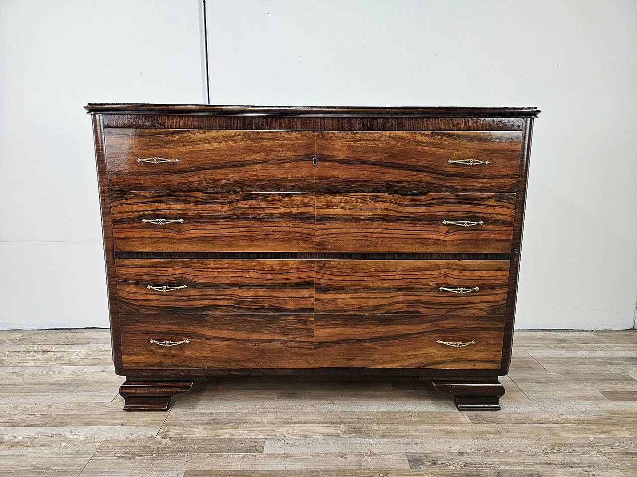 Art Deco chest of drawers in mahogany root with four drawers 1