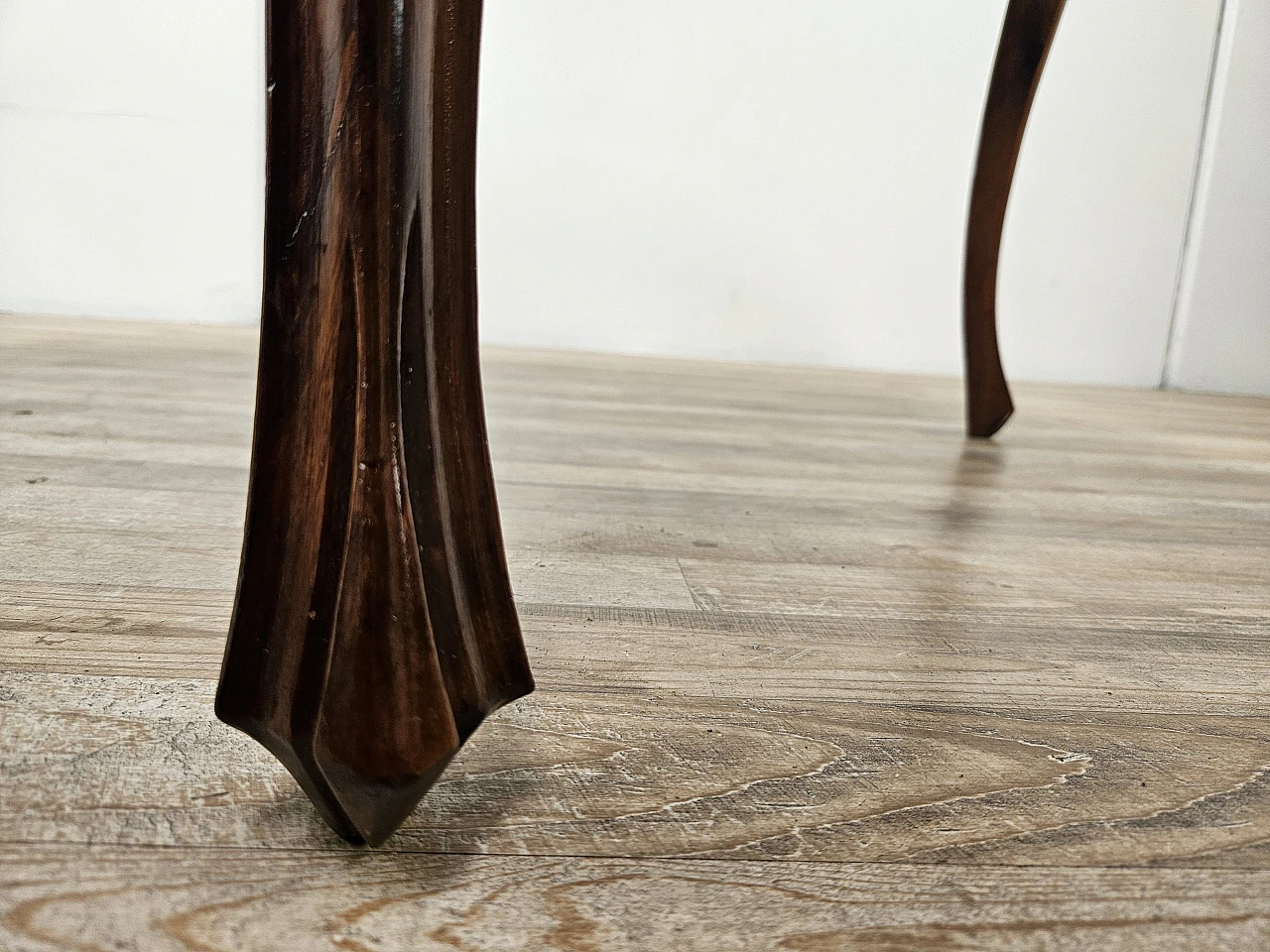 Baroque table in walnut and maple, from the early 1900s 24