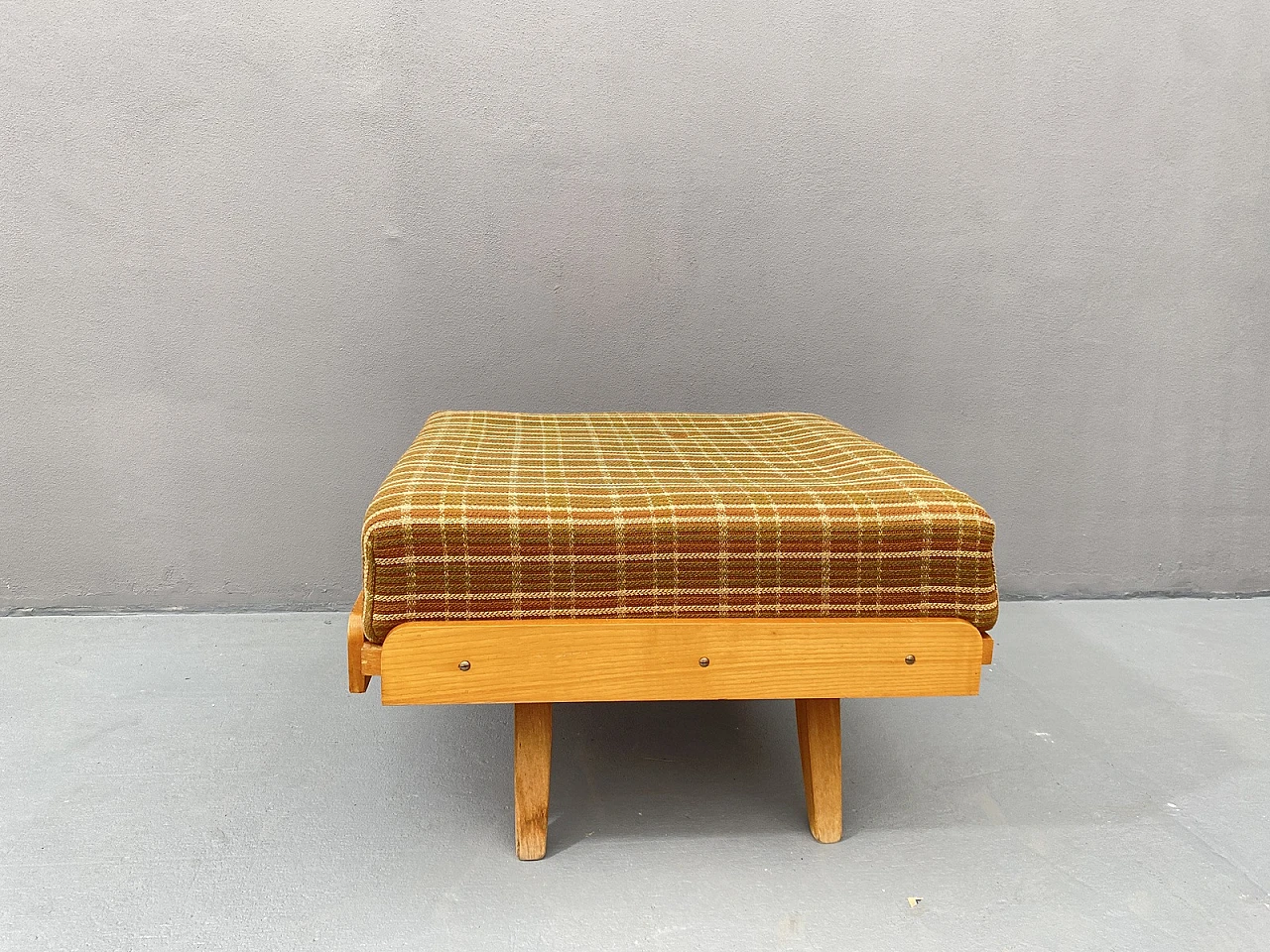 Footstool by Frantisek Jirák for Tatra, 1960s 2