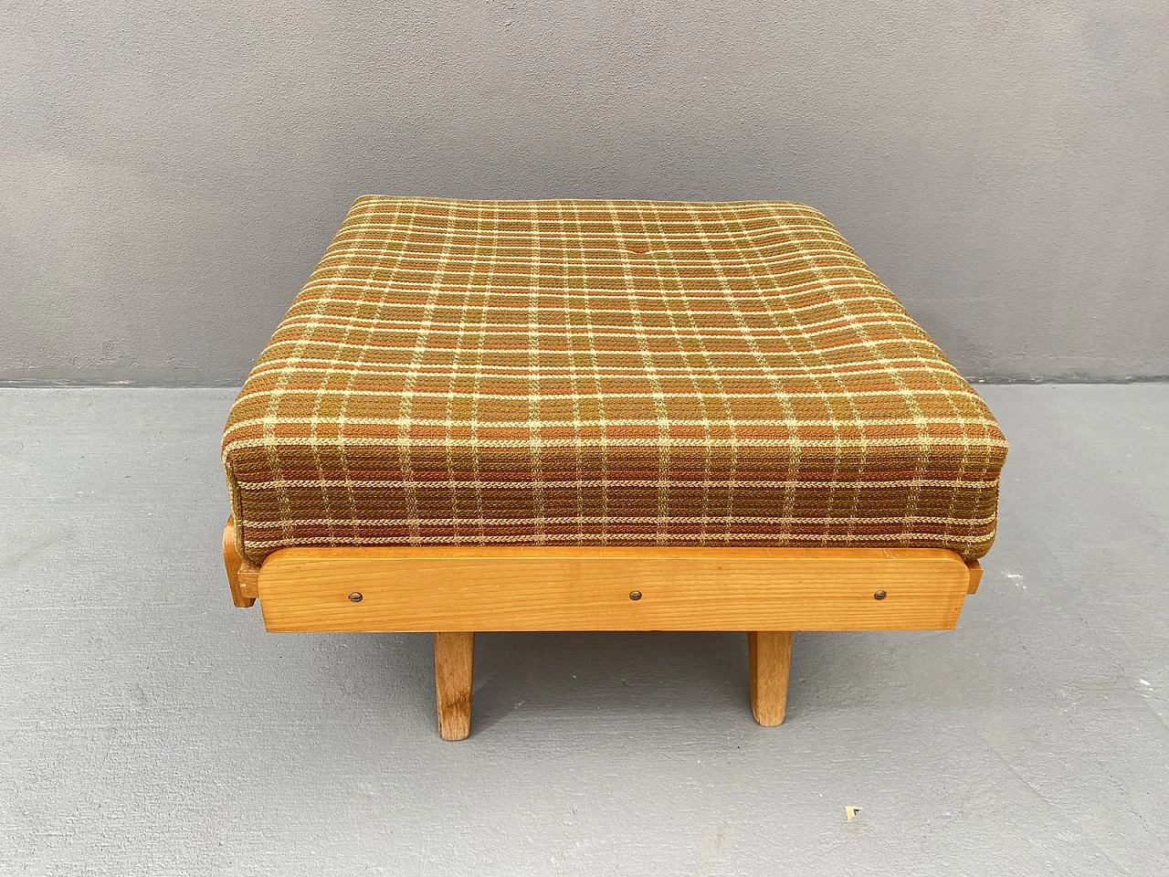 Footstool by Frantisek Jirák for Tatra, 1960s 5