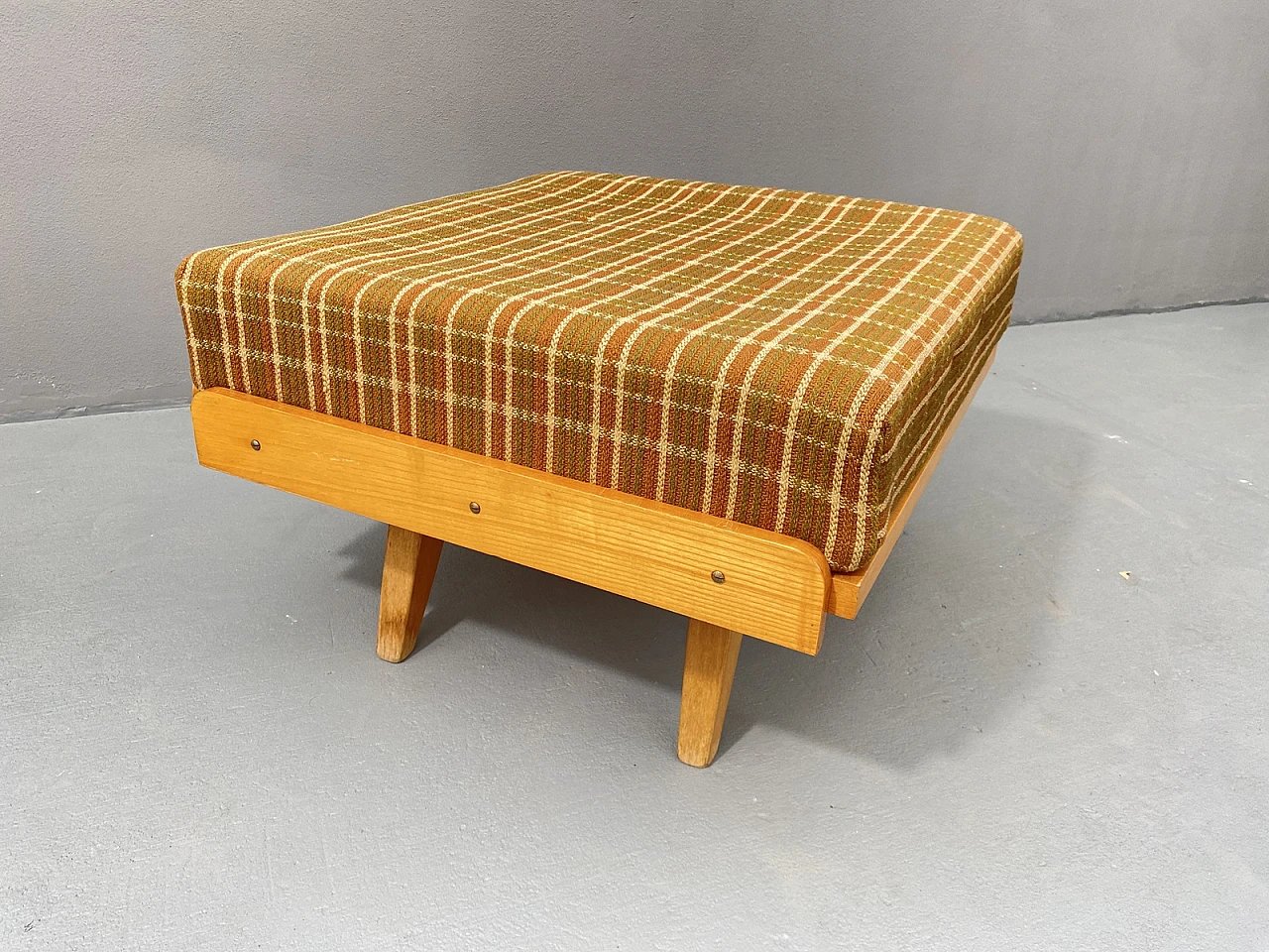 Footstool by Frantisek Jirák for Tatra, 1960s 17