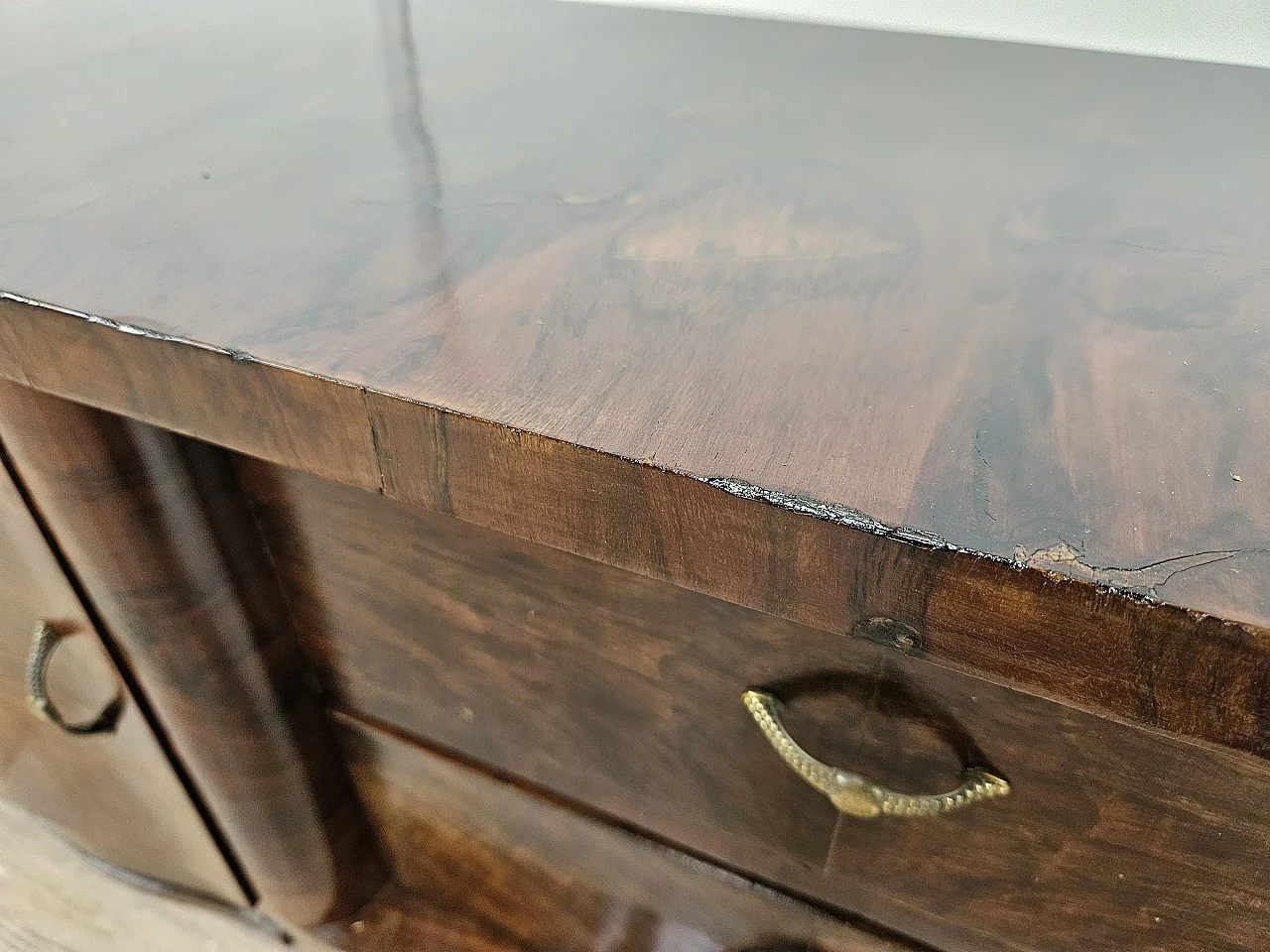 Art Deco mahogany briar sideboard 24