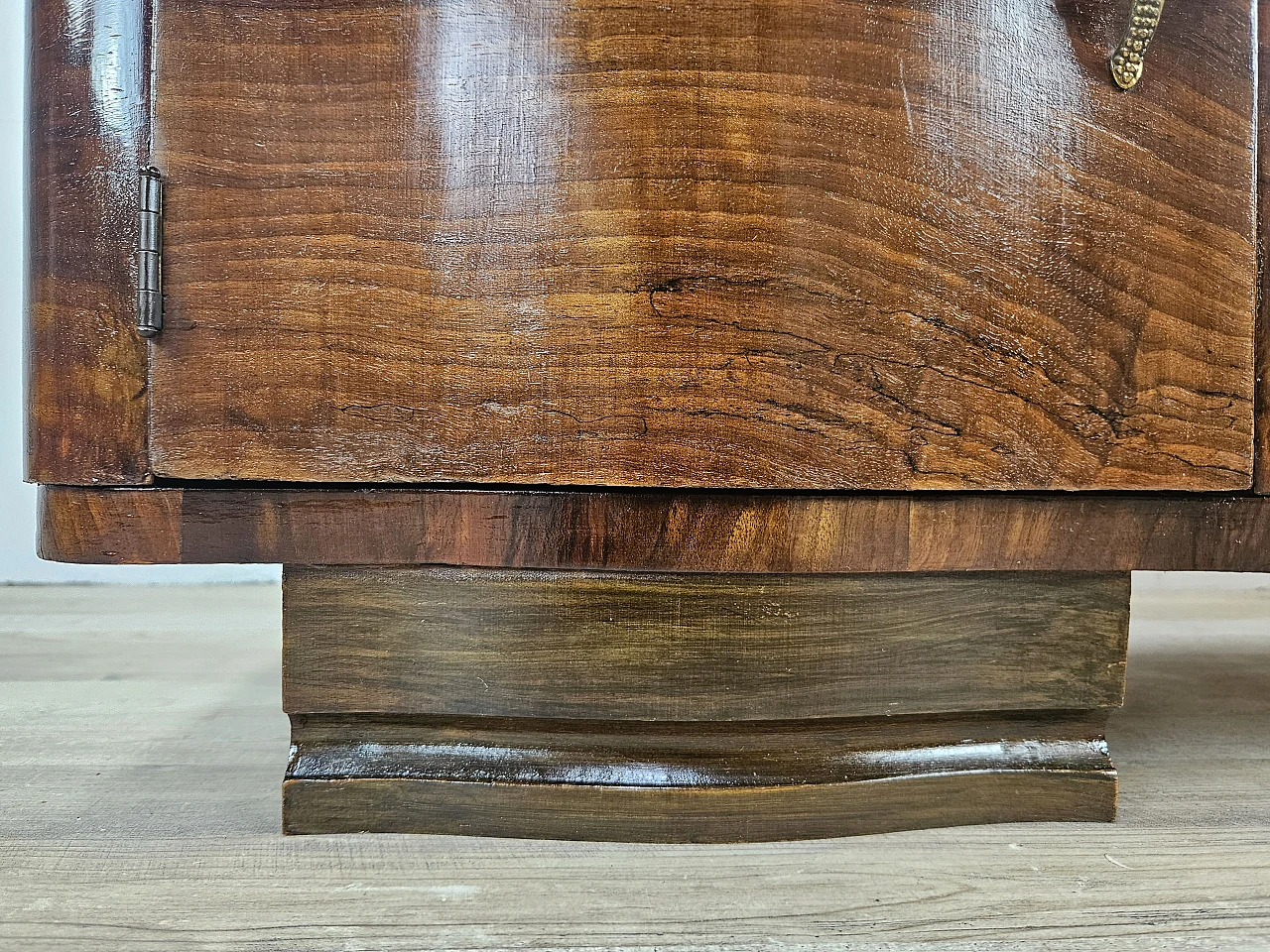 Art Deco mahogany briar sideboard 27