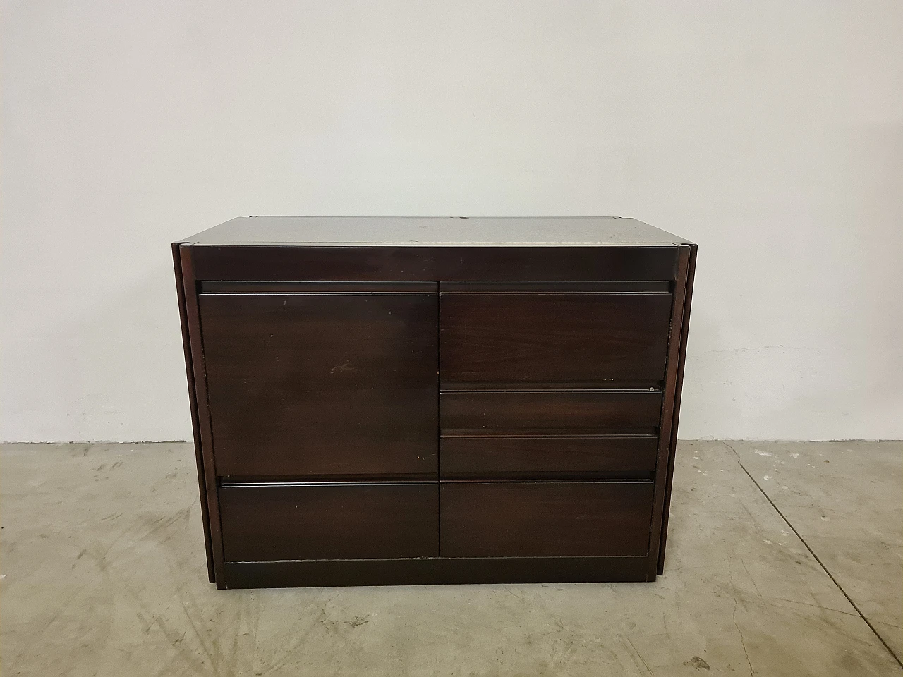 Sideboard 4D series by Angelo Mangiarotti for Molteni, 70s 1