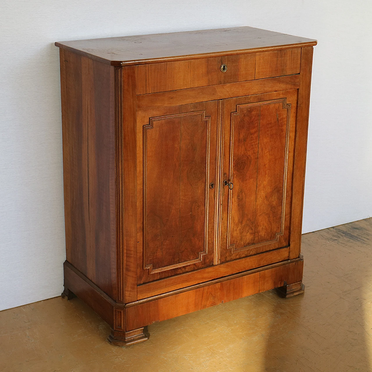 Walnut sideboard 4