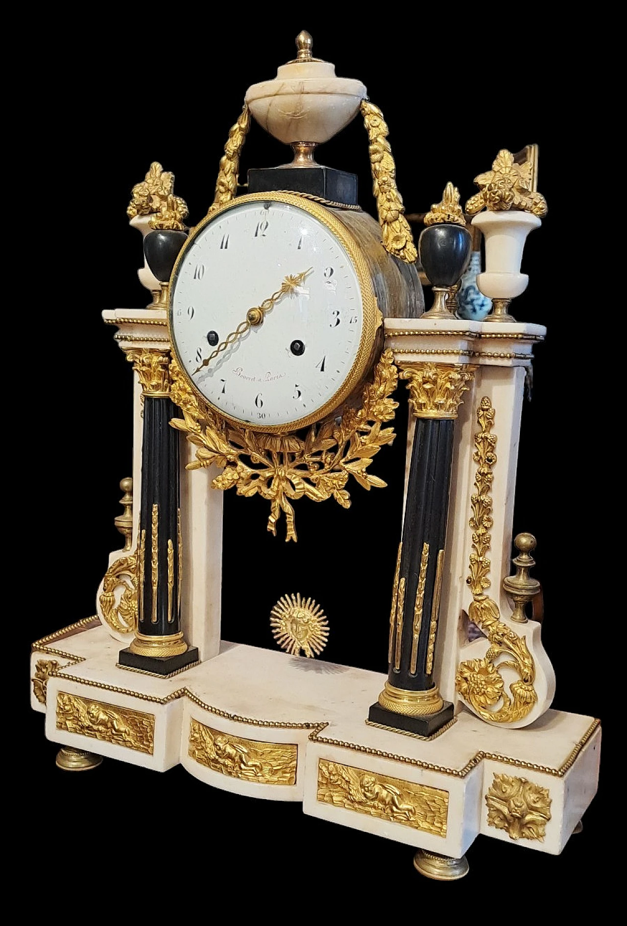 French pendulum clock in marble and gilded bronze, 18th century 6