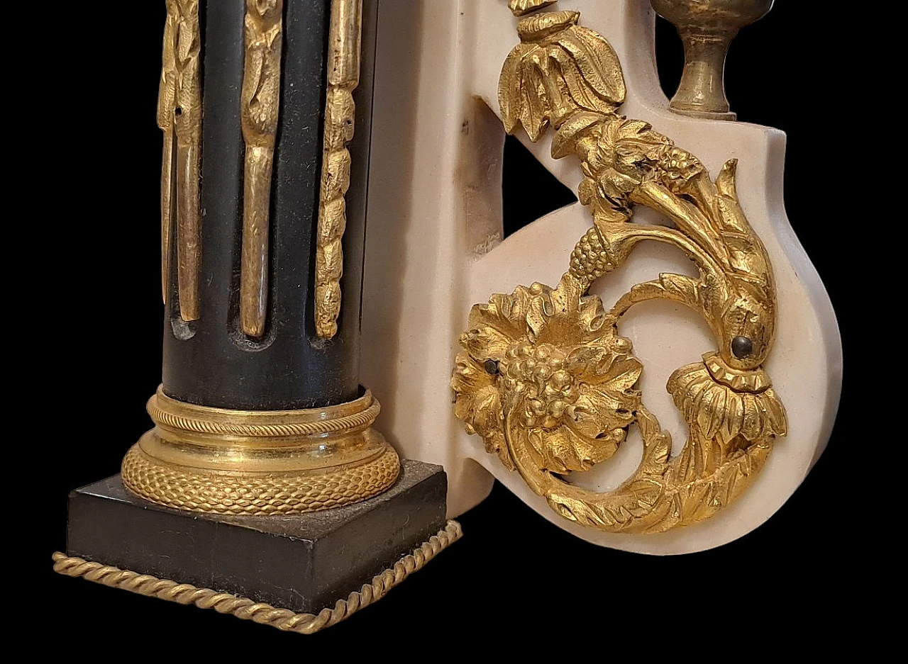 French pendulum clock in marble and gilded bronze, 18th century 9