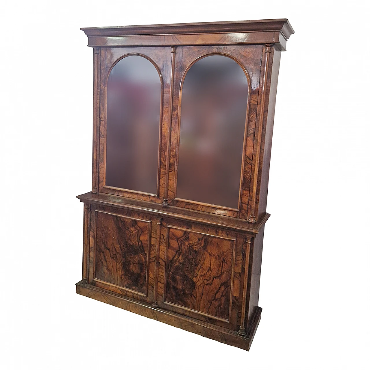 Double body Victorian display cabinet in walnut, 19th century 5