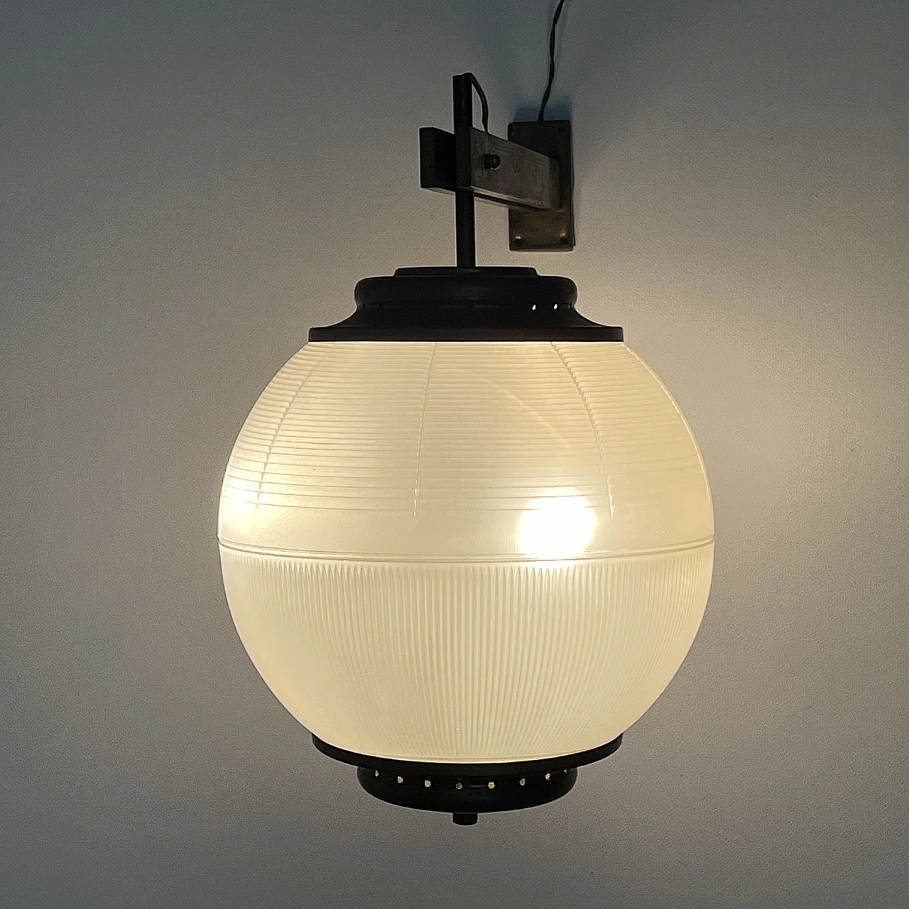 Lampada da parete anni '50 9