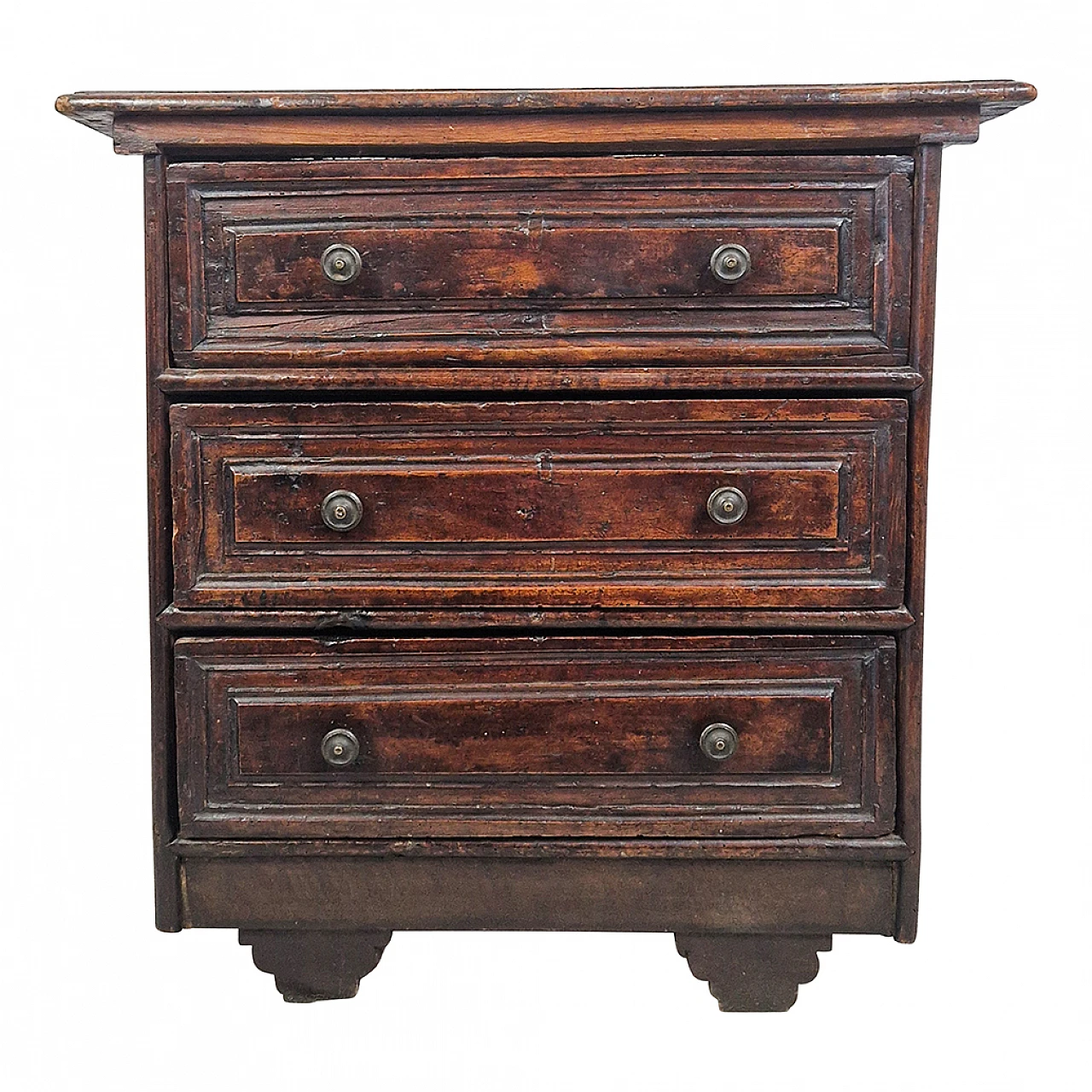 Small walnut chest with 3 drawers, 18th century 1