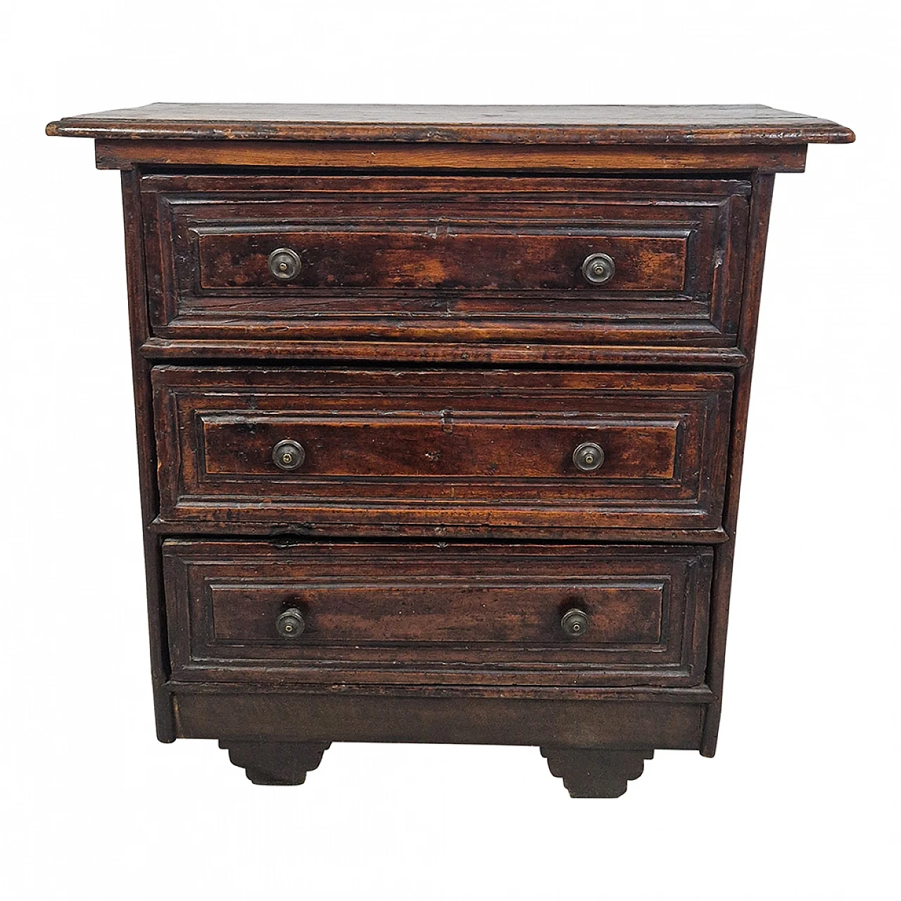 Small walnut chest with 3 drawers, 18th century 3