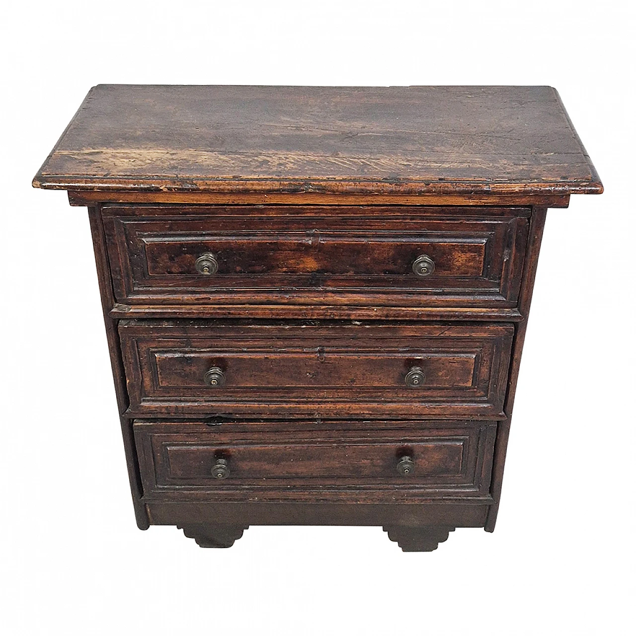 Small walnut chest with 3 drawers, 18th century 4