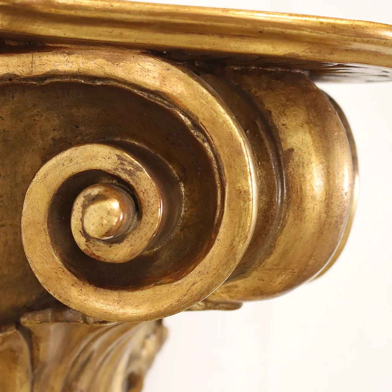 Pair of carved and gilded corbels, second half of the 19th century 5