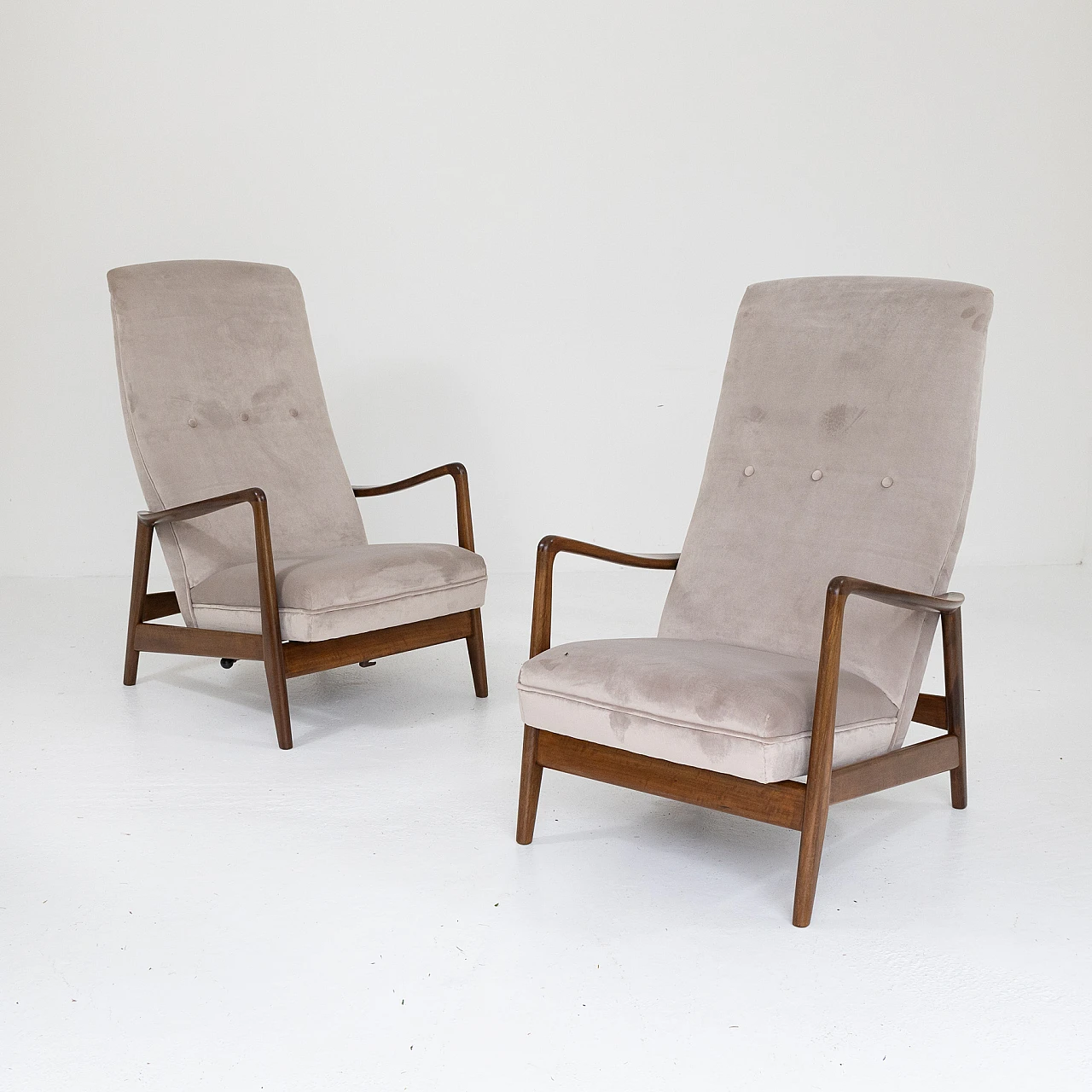 Pair of walnut armchairs by Figli di Amedeo Cassina, 1950s 1