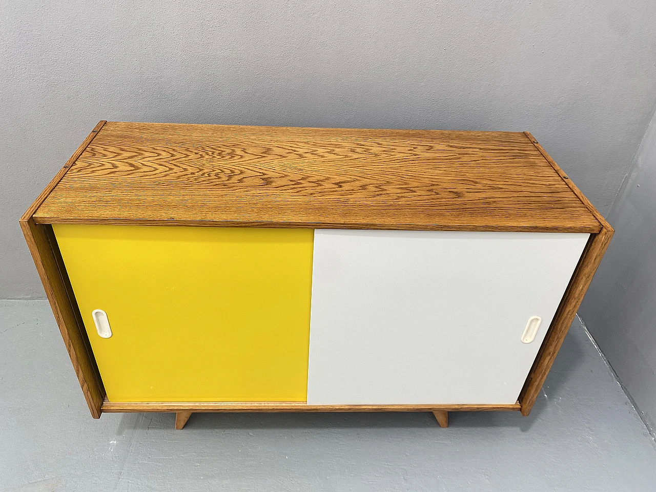 Credenza Mid Century U-452 di Jiří Jiroutek, anni '60, Cecoslovacchia 16