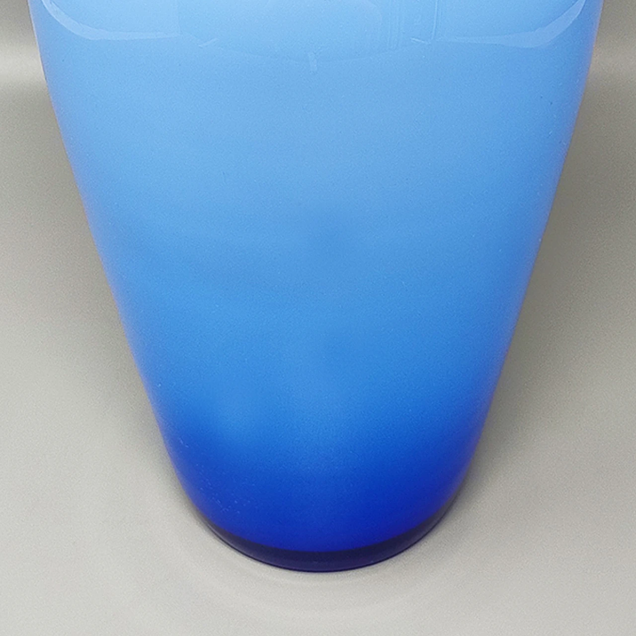 1960s Astonishing Blue Jackated Vase in Murano Glass. Made in Italy 6