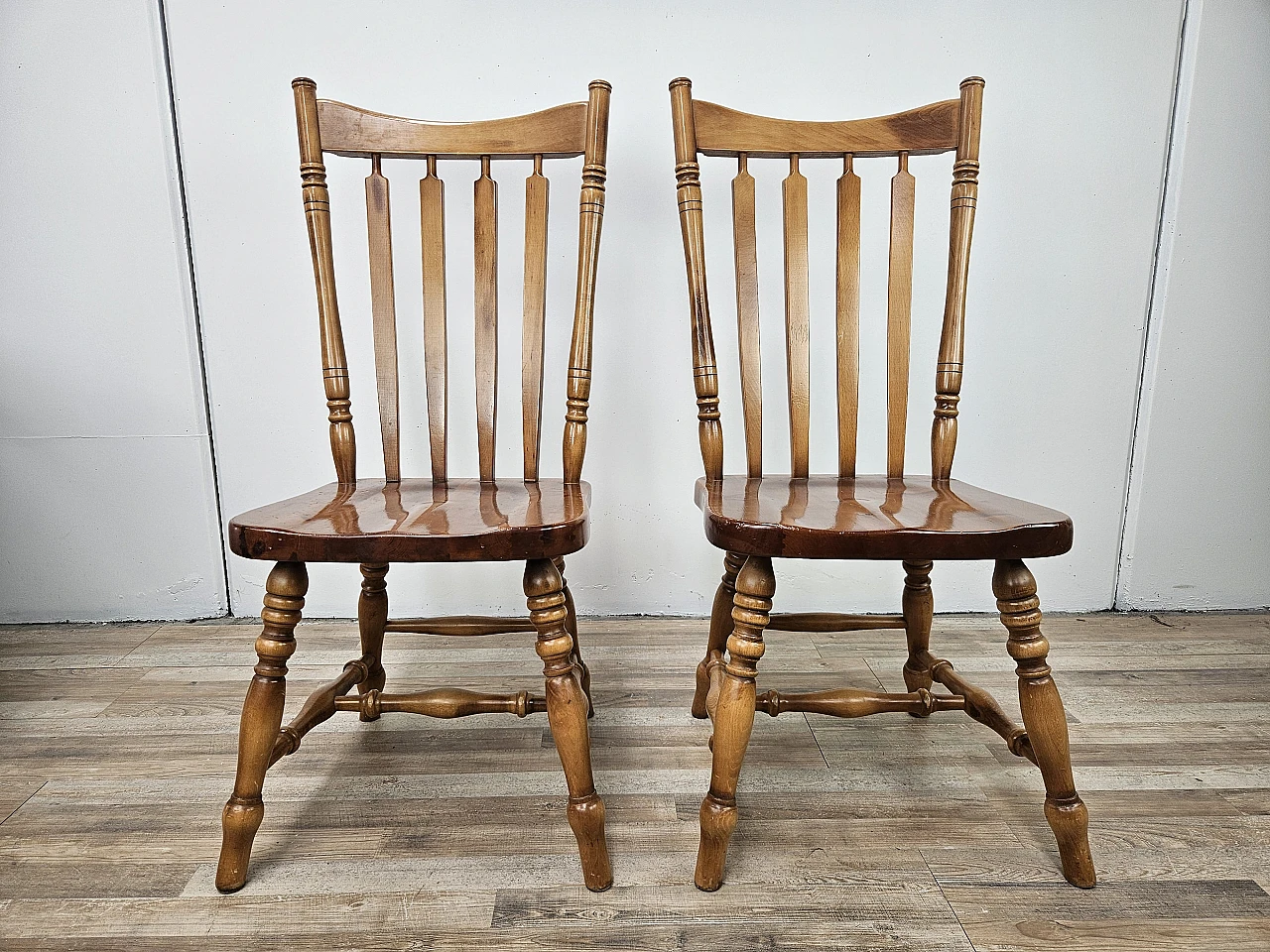 Pair of rustic wooden chairs, 80s 2