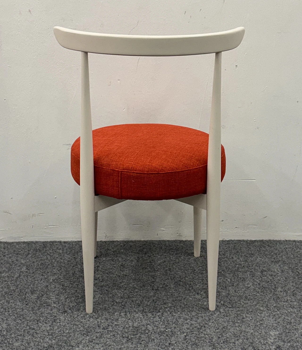 Sedia con sgabello rosso in stile scandinavo, anni '70 6