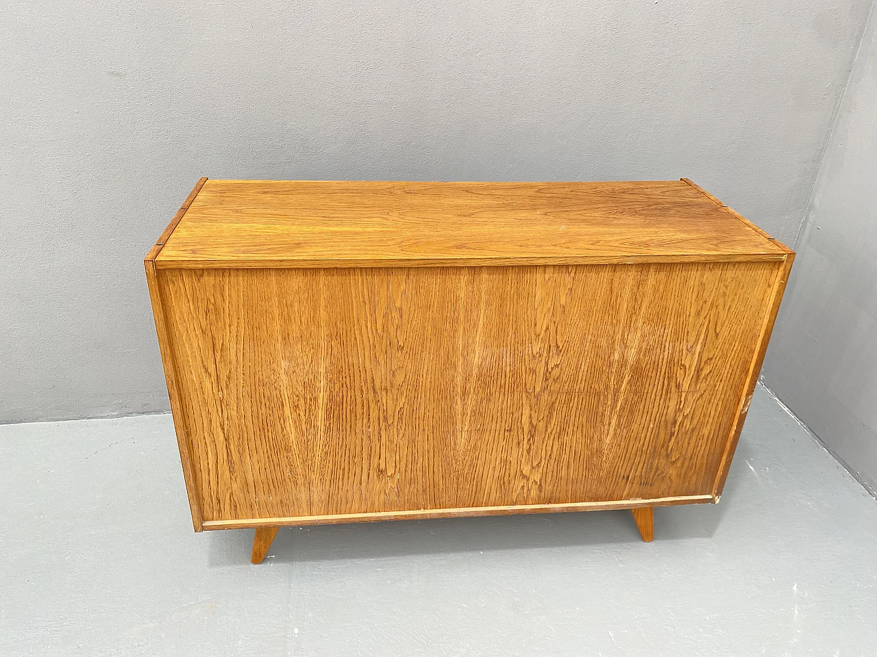 Credenza U-452 della metà del secolo completamente restaurata di Jiří Jiroutek, anni '60, C 28