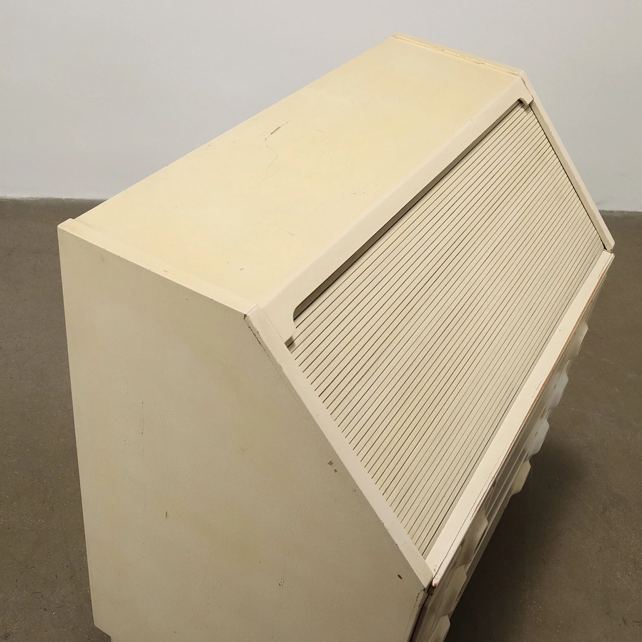 Lacquered wooden desk with shutter, 1970s 4