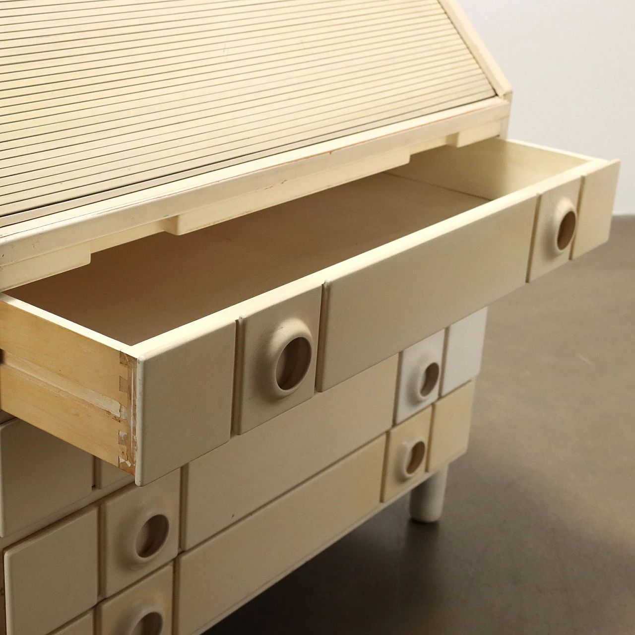 Lacquered wooden desk with shutter, 1970s 6