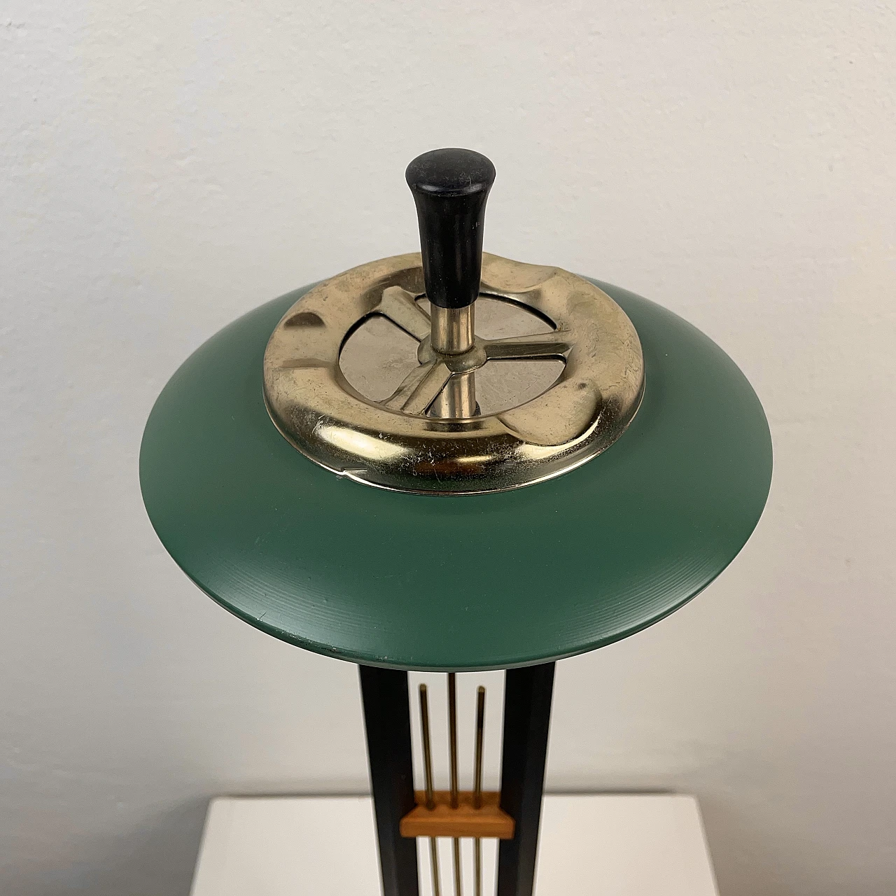 Green column ashtray, 60s 5