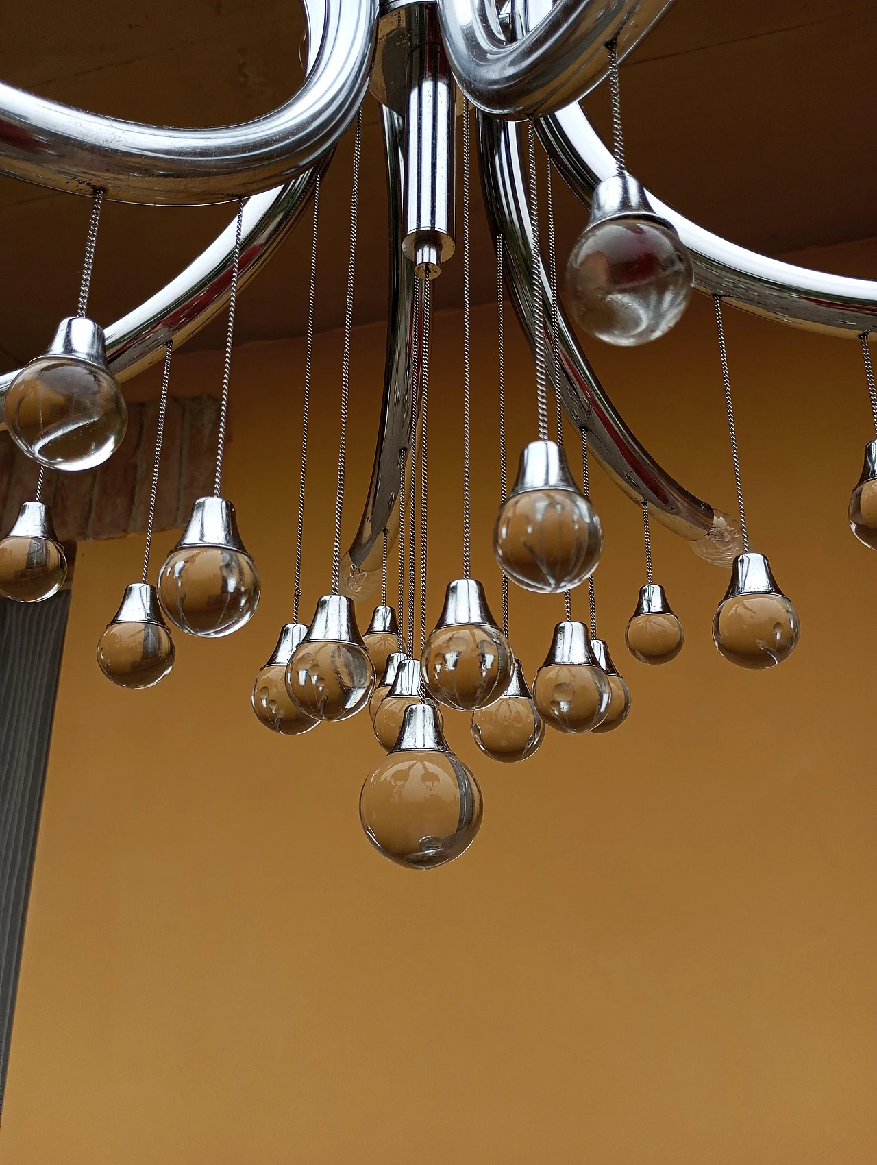 Chandelier chrome structure with glass spheres by Gaetano Sciolari, 1970s 10