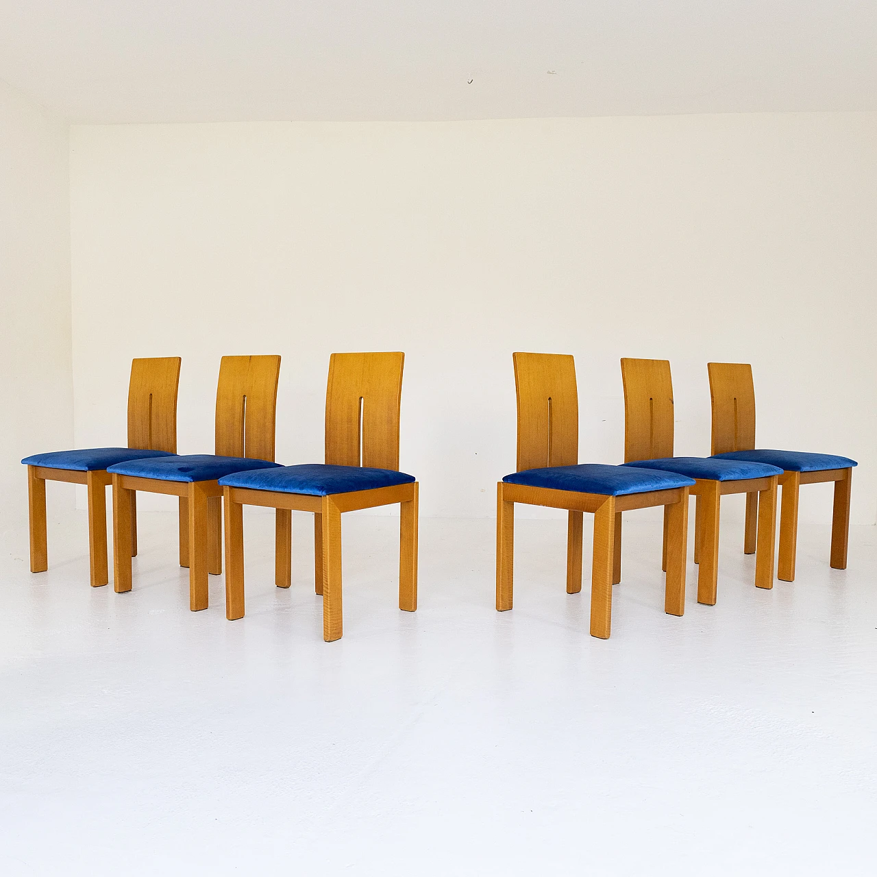 6 Chairs in cherry wood and blue velvet, 1980s 4