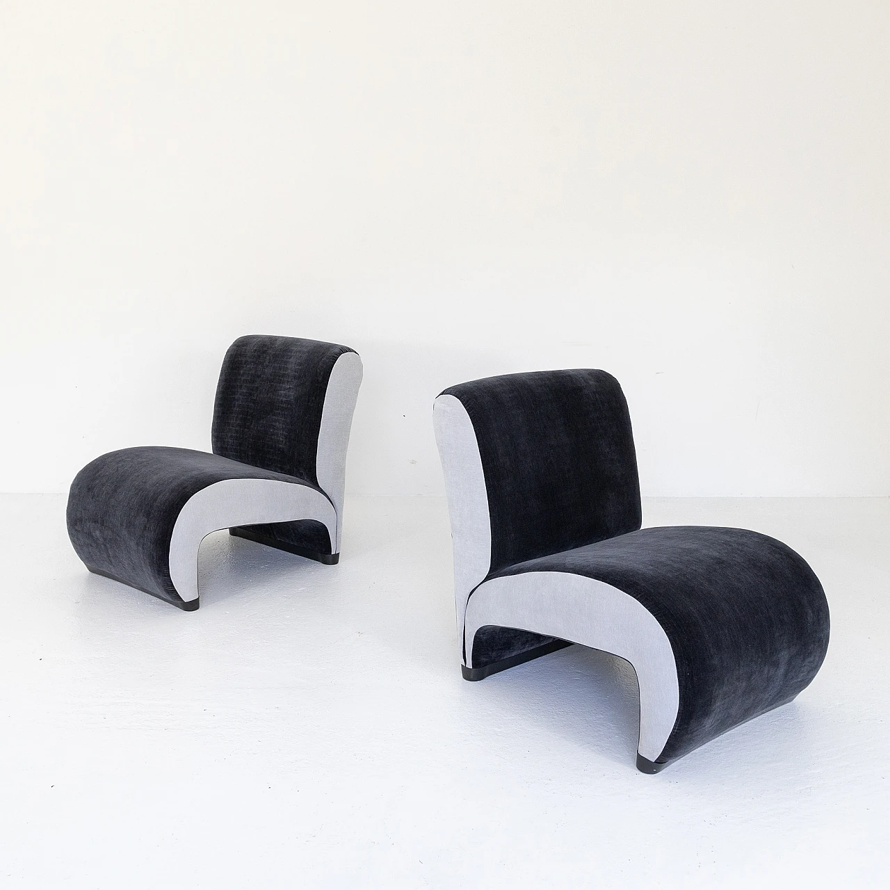 Pair of small armchairs in blue and grey velvet, 1970s 1