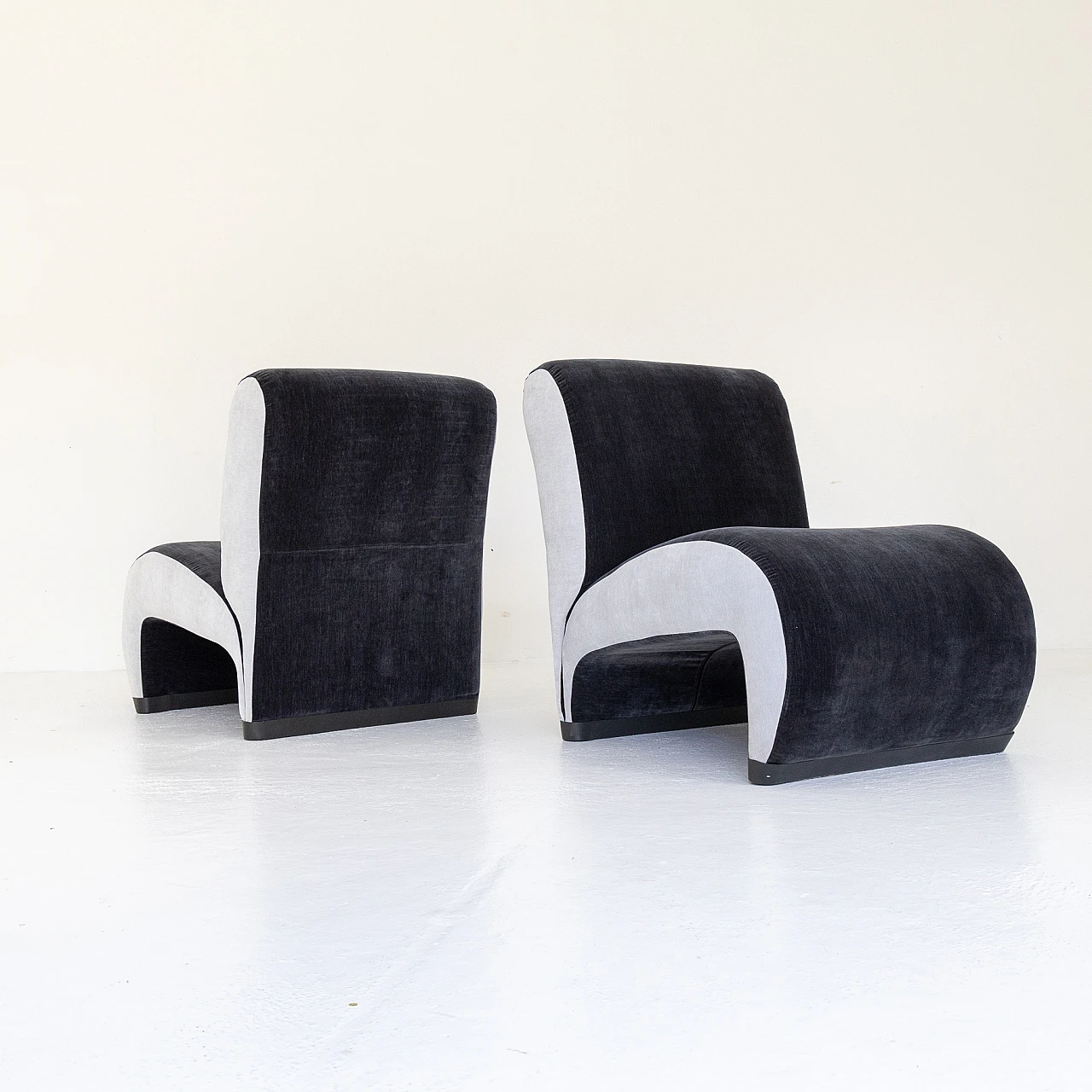 Pair of small armchairs in blue and grey velvet, 1970s 5