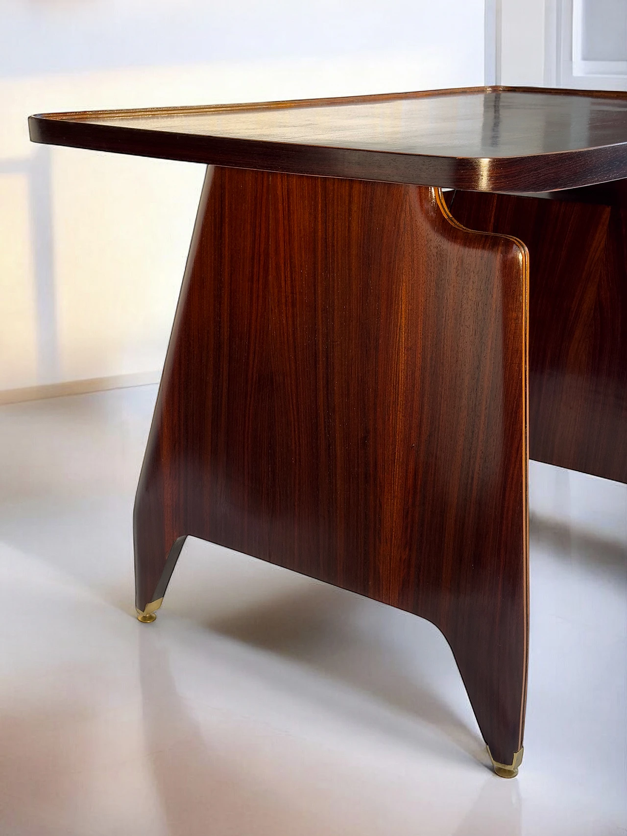 Italian Mid-Century Writing Desk by Vittorio Dassi, 1950s 55