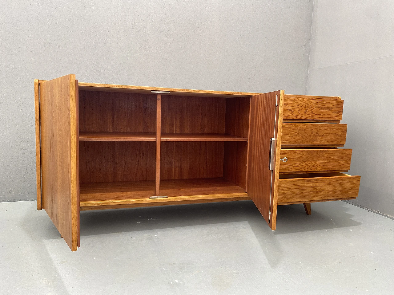 Mid Century U-460 sideboard by Jiří Jiroutek for Interiér Praha, 70s 8